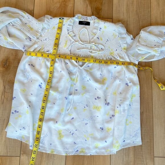 Tahari Long Sleeve Floral Sheer Lined Blouse White-Yellow Size XS - Picture 6 of 11